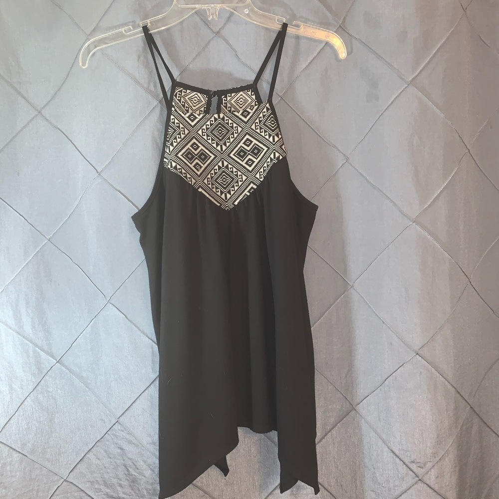 💋 Maurices handkerchief ham black tank top medium